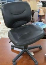 Black Rolling Desk Chair