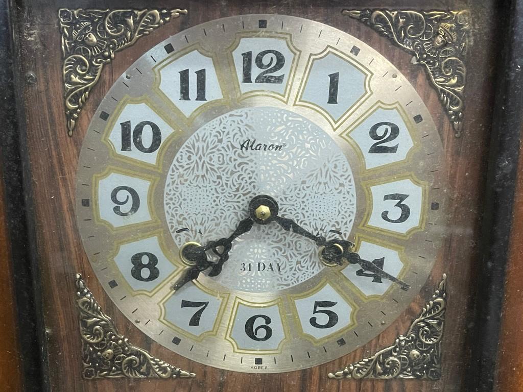 Vintage Aaron 31 Day Mantel/Wall Clock