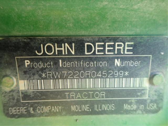 John Deere 7220 Tractor
