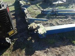 Kinze 3120 Vertical Fold Tool Bar W/ Row Markers