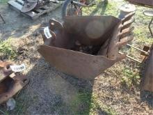 2 Ft Massey Ferguson Backhoe Bucket