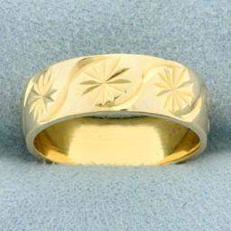 Diamond Cut Star Design Band Ring In 14k Yellow Gold