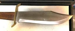 Large Bowie Knife 9 1/2" Blade ( 14 1/2" total Length)