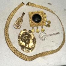 17" Gold tone Chocker and Vintage Brooches ( 1 is Signed Spain)