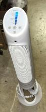 Honeywell Tower Fan with Remote - Works Great