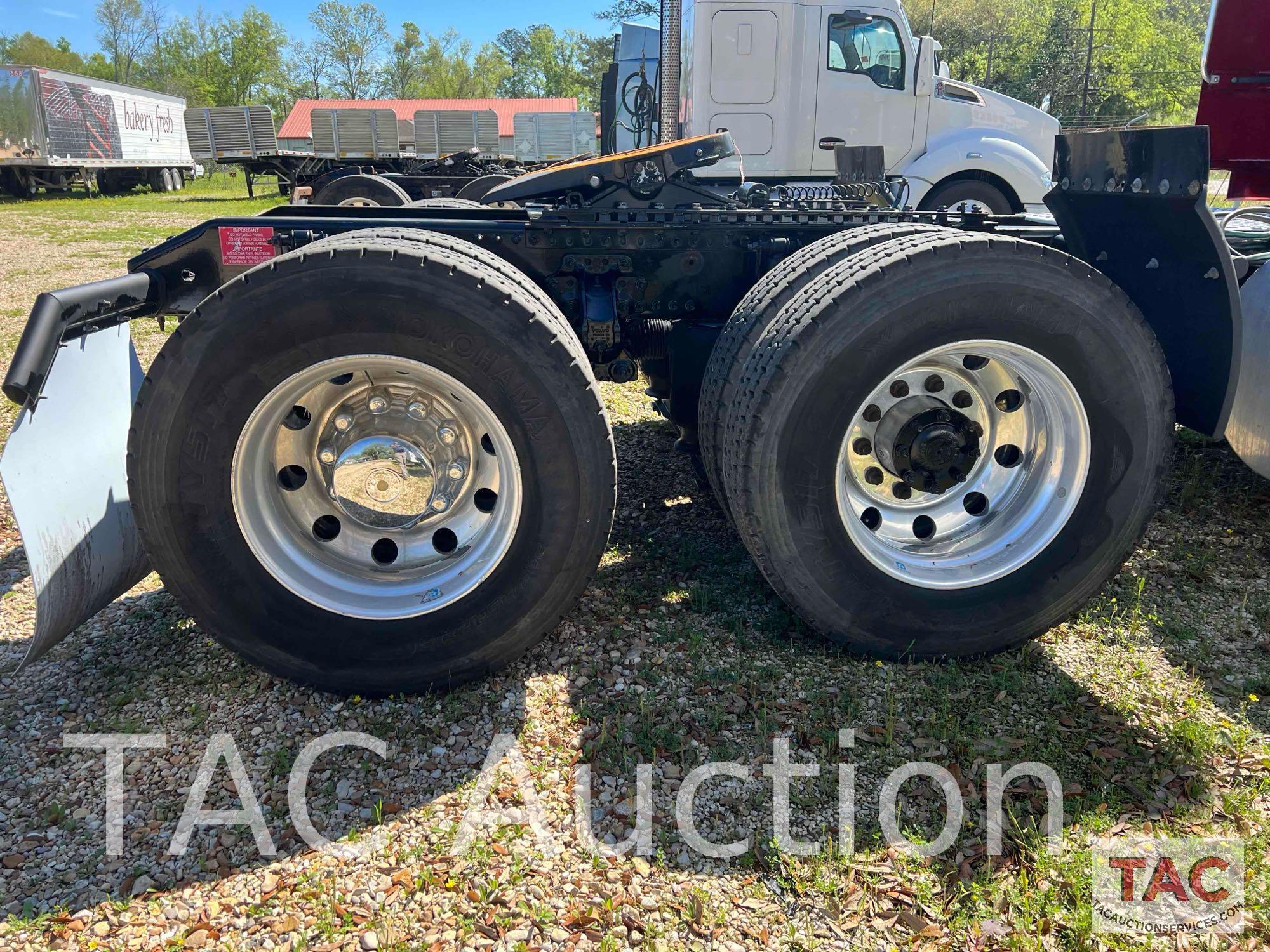 2016 Volvo VNL Day Cab