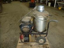 Gas powered steam/pressure cleaner