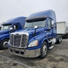 2019 Freightliner Cascadia Sleeper Cab