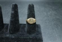10k Yellow Gold Signet Ring