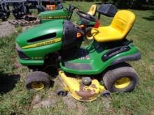 John Deere LA145 Riding Mower with 42'' Deck, 22 HP Briggs and Stratton Eng