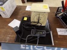 (2) Scales, Avery Weigh-Tronix Electronic and Hanson Manual, Both Operate (