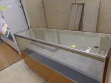 Glass Display Case, With 4 Risers Inside 72'' X 22'' X 40'' (Center Aisle)