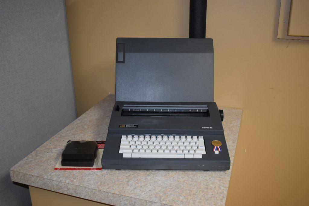 SMITH CORONA ELECTRIC TYPEWRITER