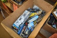 BOX OF ASSORTED TUBE CUTTERS, DE-BURRING TOOLS