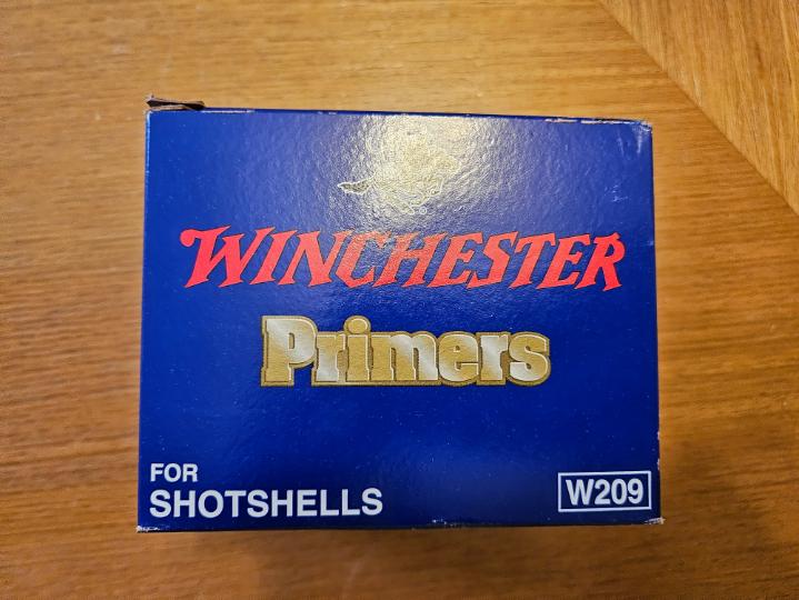Box of 1000 Winchester Primers for Shotshells (W209) (New in Box)