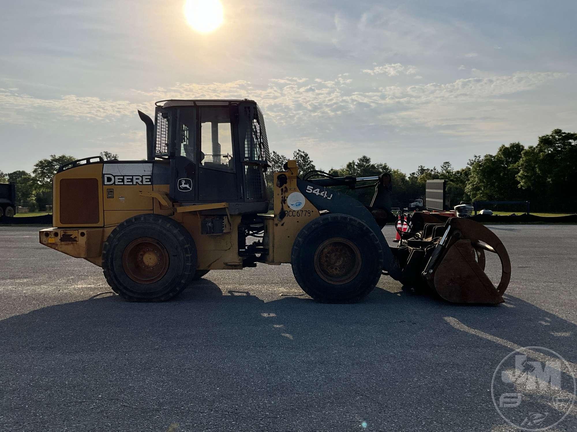 DEERE 544J WHEEL LOADER SN: DW544JZ614973