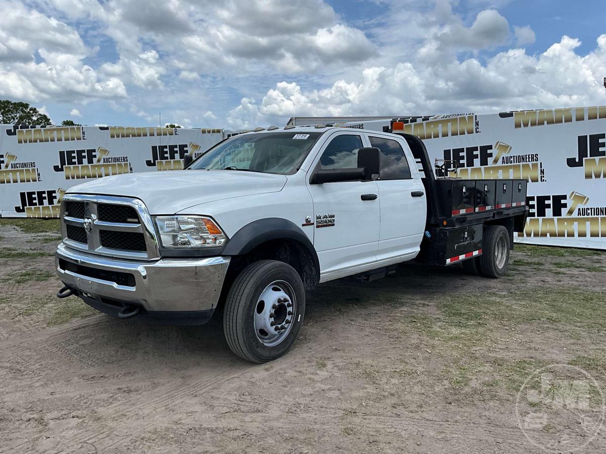 2017 RAM 5500 HD SINGLE AXLE CREW CAB 4X4 FLATBED TRUCK VIN: 3C7WRNFL2HG636654