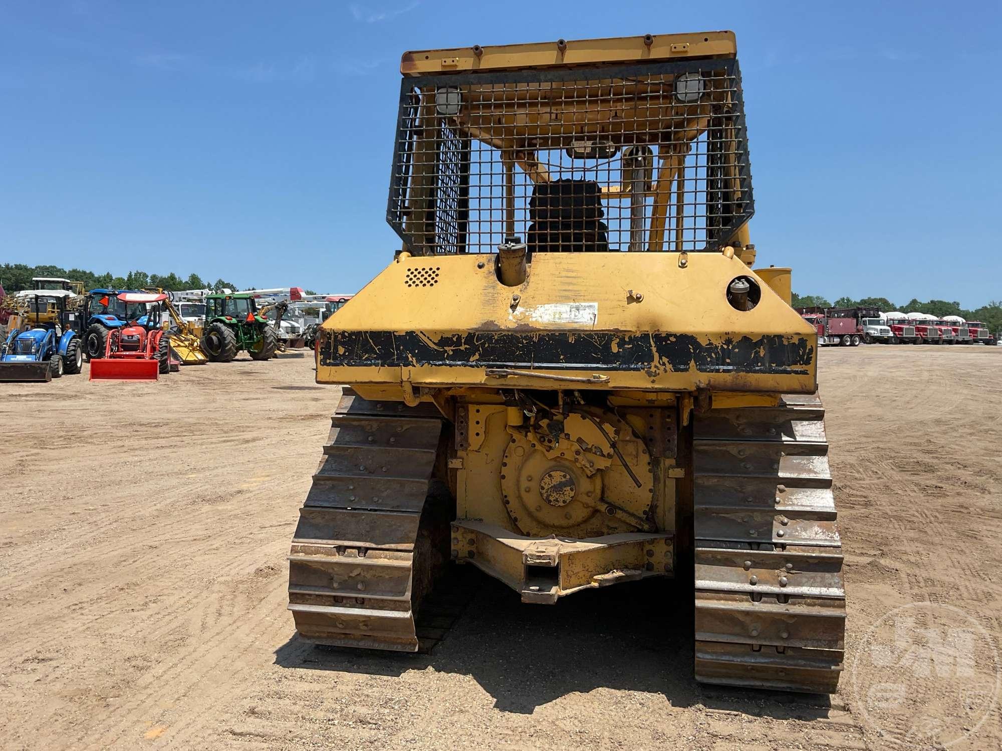 1998 CATERPILLAR D6M XL CRAWLER TRACTOR SN: 3WN1542