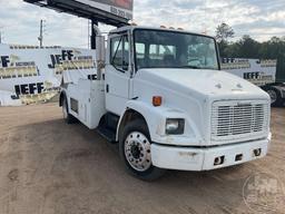 2000 FREIGHTLINER SINGLE AXLE FLATBED TRUCK VIN: 1FV3GJAC5YHF04393