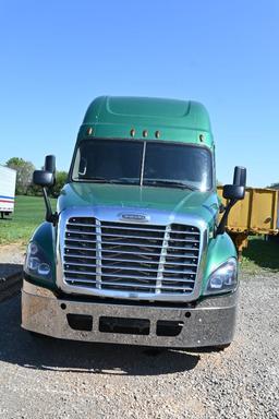 2015 Freightliner Cascadia 125 Truck