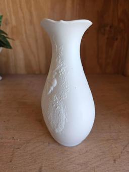 Vintage Kaiser Bisque Porcelain Vase,West Germany