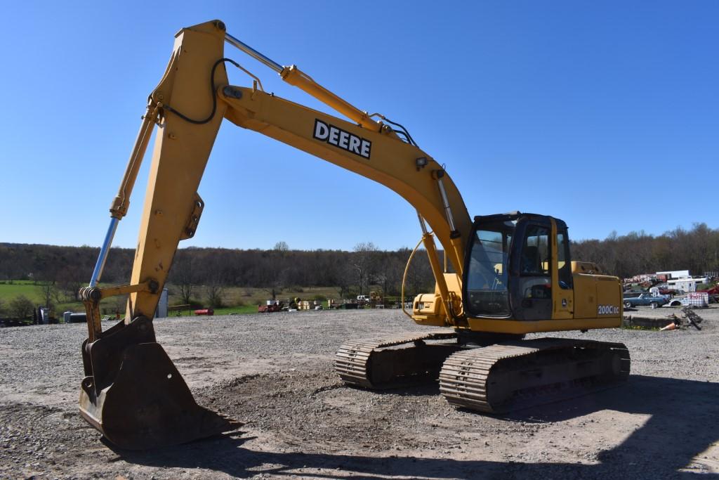 John Deere 200C LC Excavator