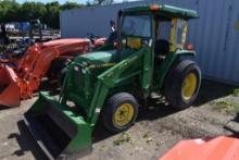 John Deere 870 Loader Tractor