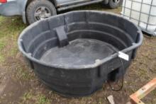 Rubbermaid 300 Gallon Heated Water Tub