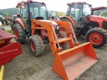 Kubota M7040 4wd Tractor w/ LA1153 Loader, Universal SSL Quick Attach, Hydr