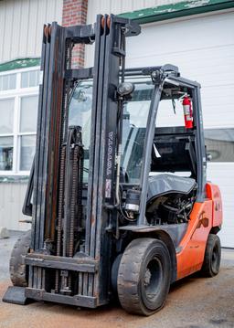 Toyota 5000lb. LP Forklift