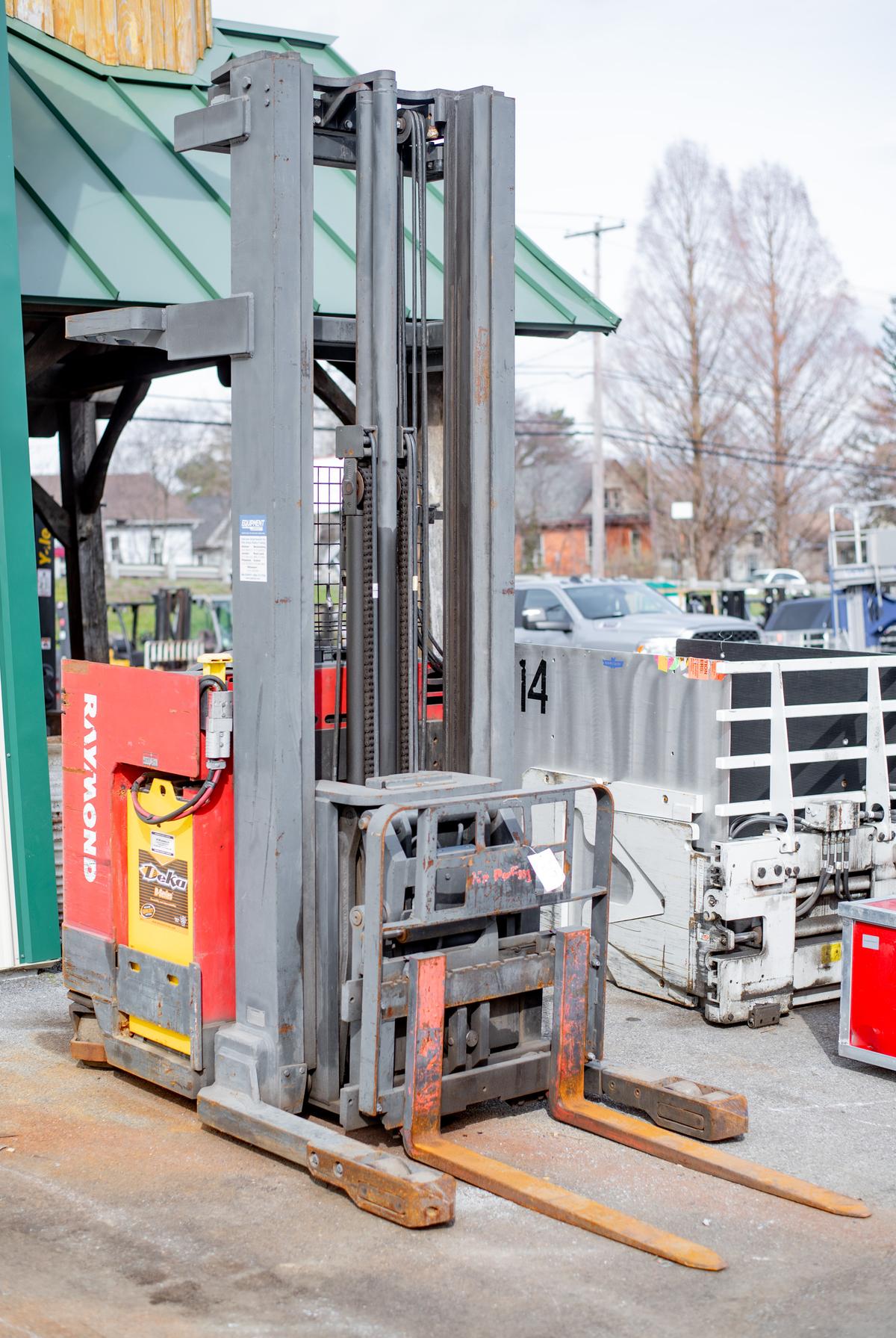 Raymond 3000lb. 36V Electric Reach Truck