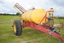1,000 Century Tank Sprayer with 60' boom and Hiniker controller