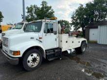 1999 International 4700 Single Axle Wrecker/Tow Truck