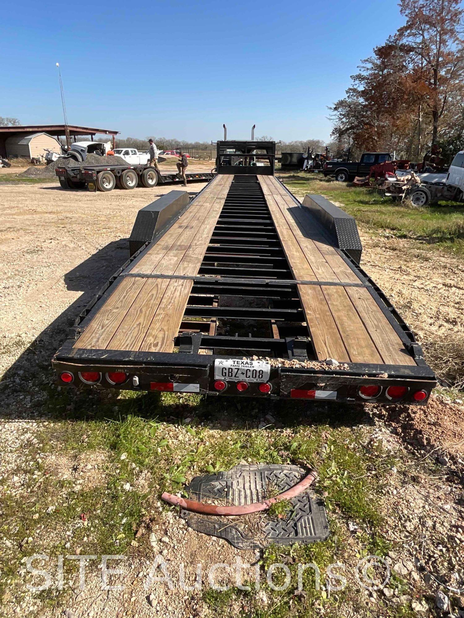 2010 PJ Gooseneck Tri/A Car Hauler Trailer