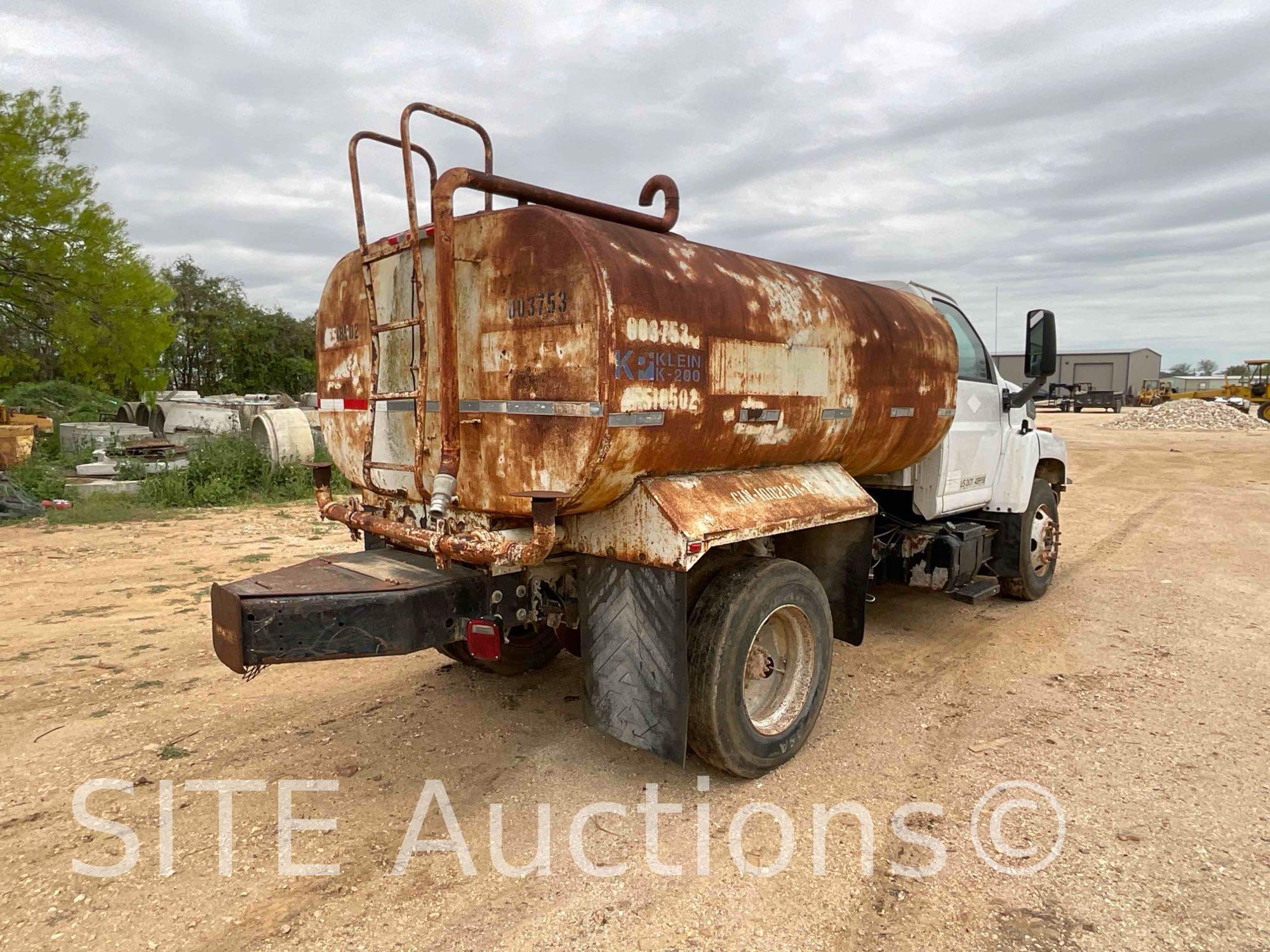 2004 Chevrolet C7500 S/A Water Truck
