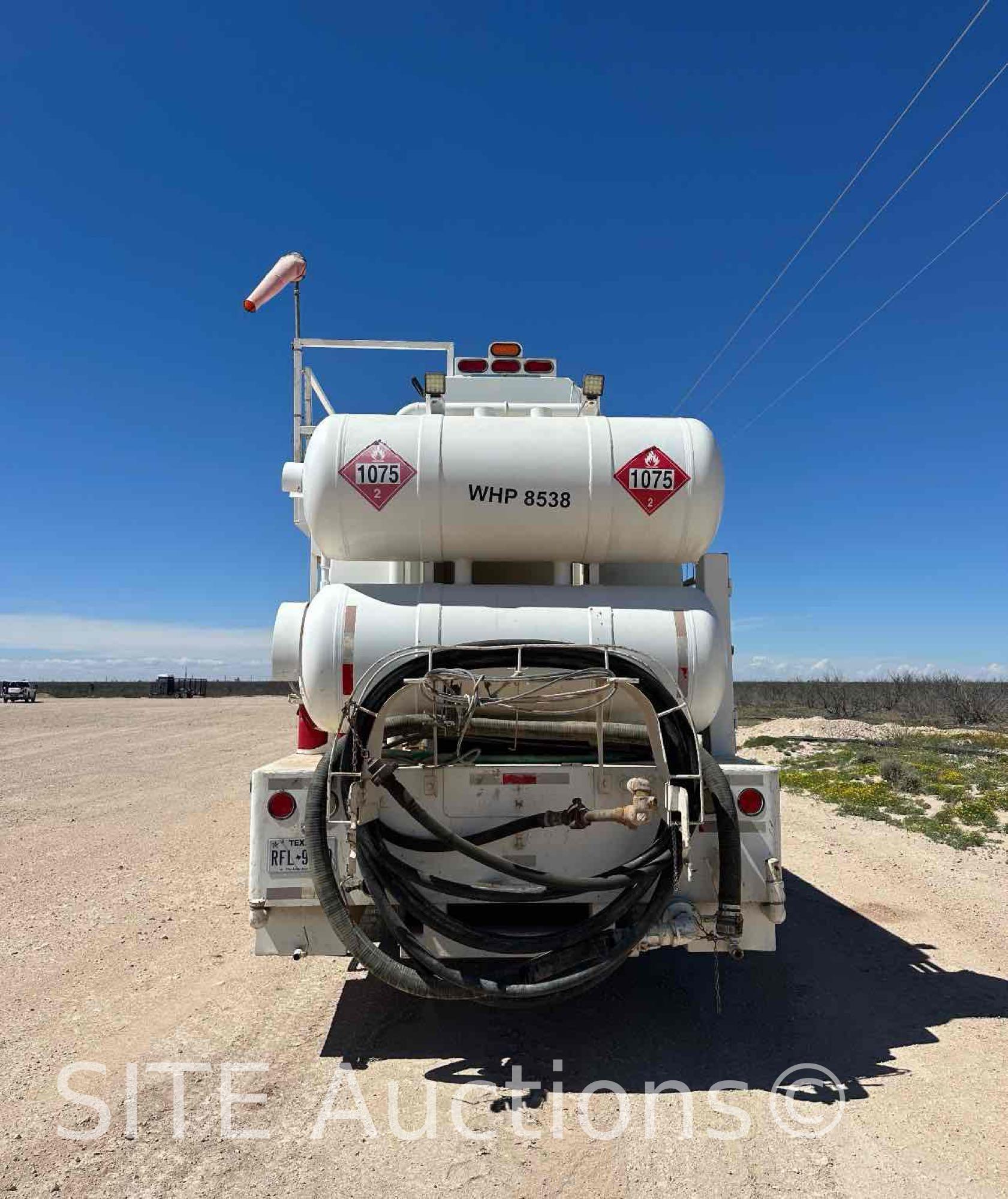 2005 Mack CV713 Granite T/A Hot Oil Truck