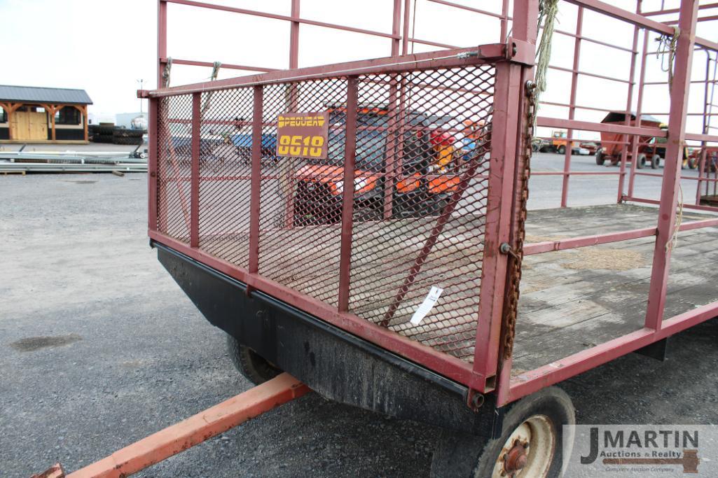 Pequea 8618 8.5'x 18' hay wagon