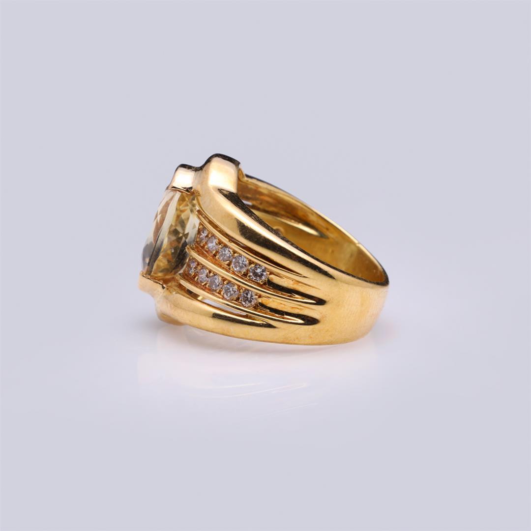 18k Yellow Gold Heliodor & Diamond Ring