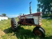 International 460 Tractor