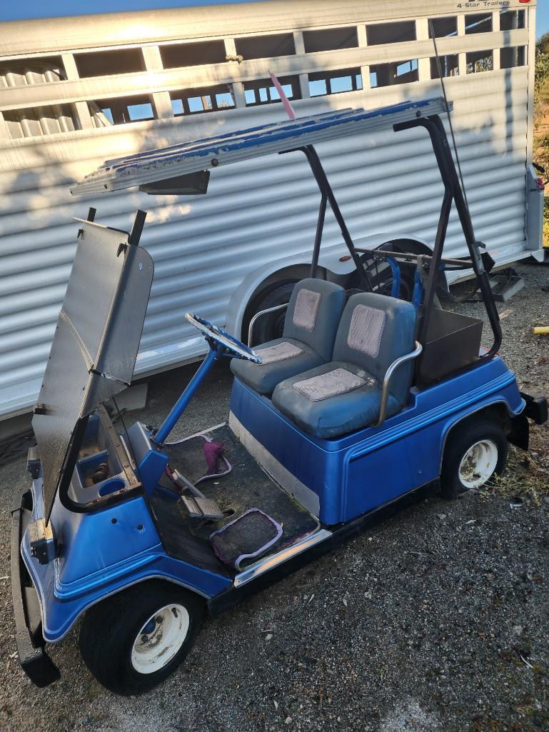 Yamaha Golf Cart @ FARM