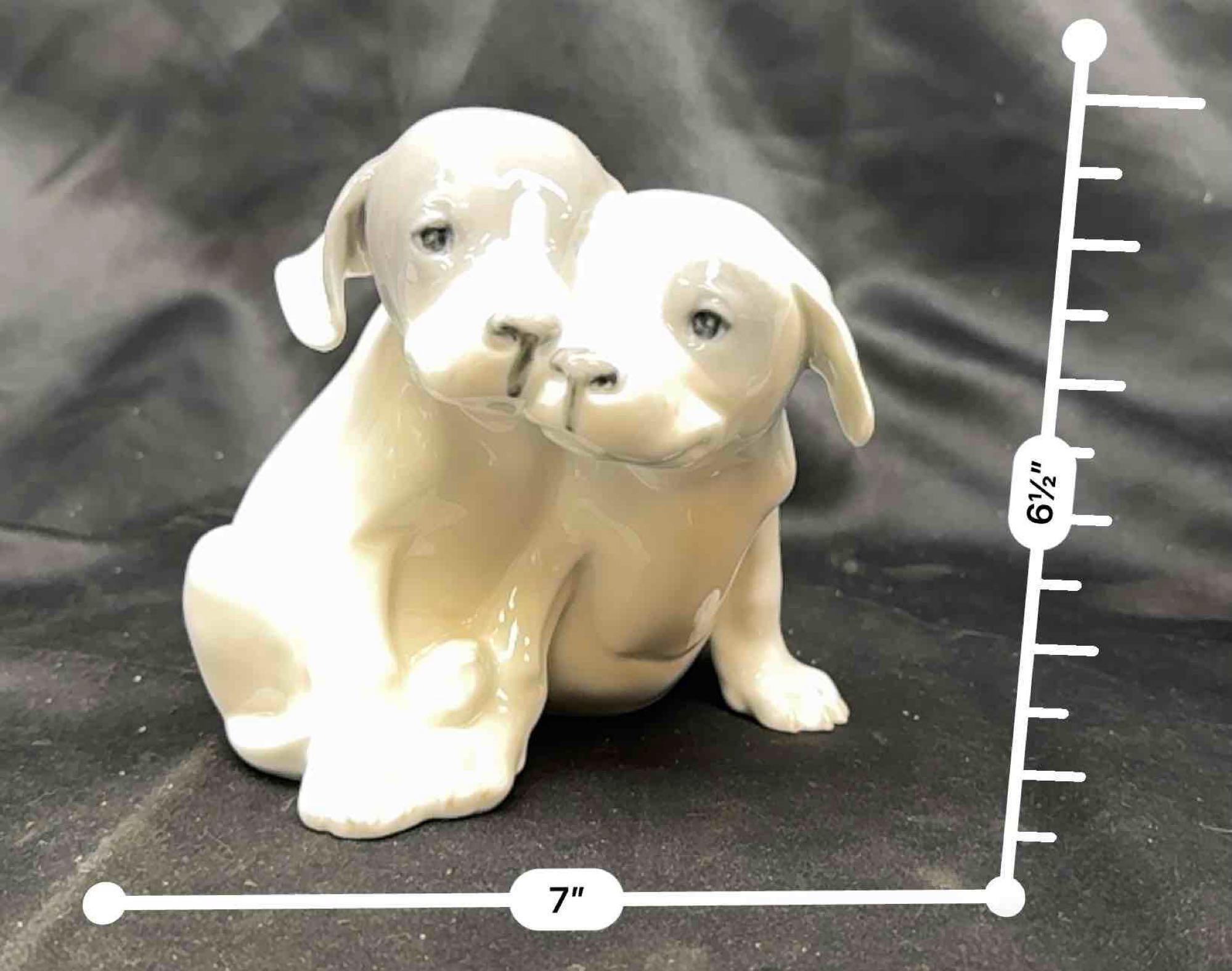1900s Antique Porcelain Figurine Painted A Pair Of Pointer Puppies Royal Denmark