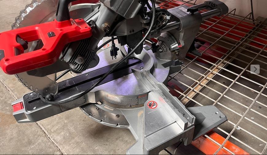 Skilsaw Miter Saw SPT88 ? 12? Worm Drive Sliding High Speed Corded Saw