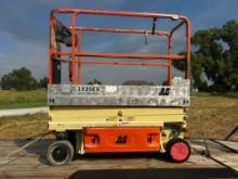 JLG 1930ES electric scissor lift