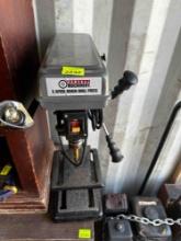 Central Machinery 5 speed drill press.C