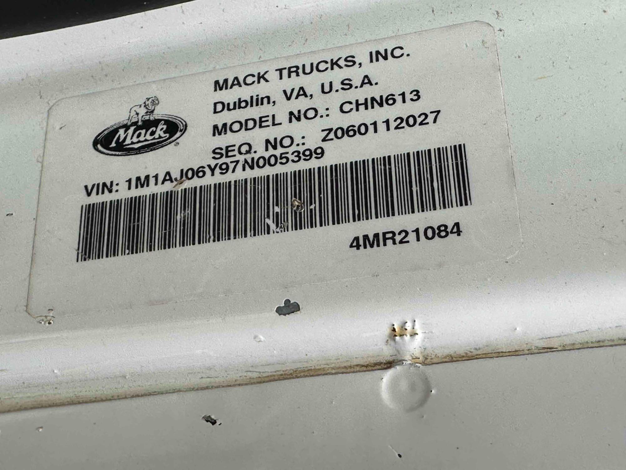 2007 Mack CHN613 Truck, VIN # 1M1AJ06Y97N005399