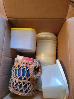 Miscellaneous tupperware Containers Lot
