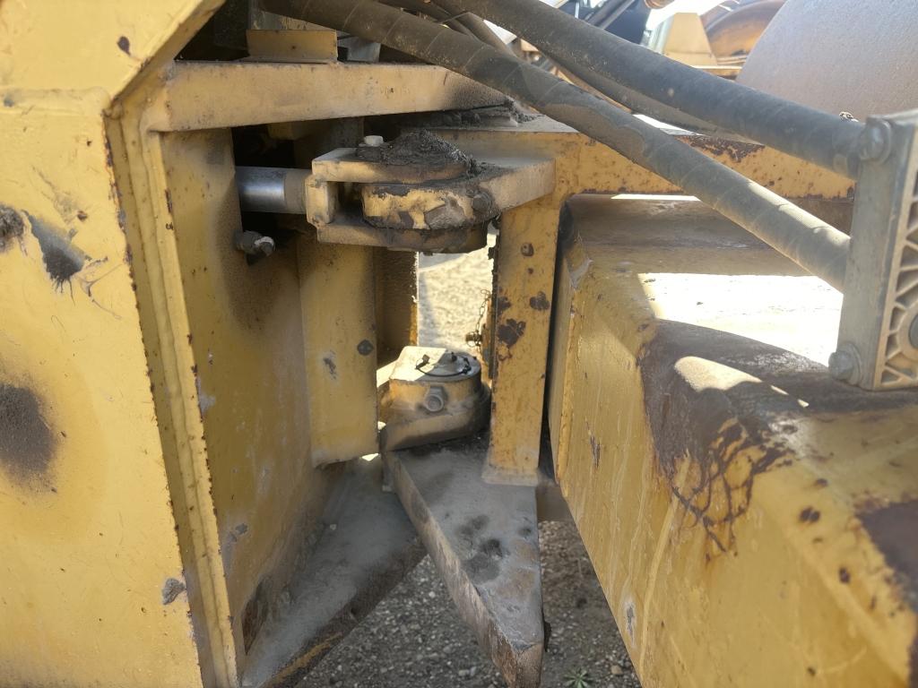 Cat Cs-563c Vibratory Compactor