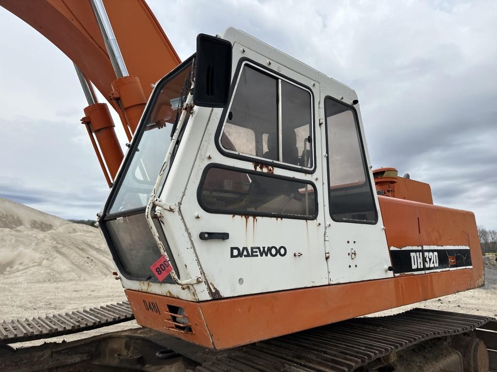 1994 Daewoo Dh320 Excavator