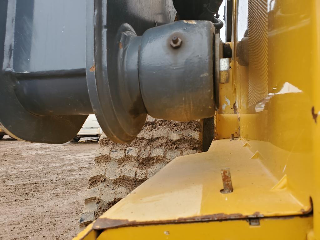 2014 Deere 333e Skid Steer