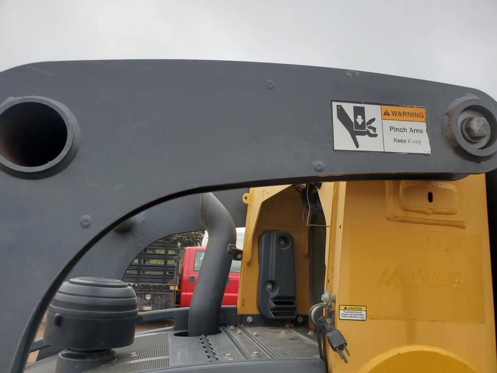 2014 Deere 333e Skid Steer